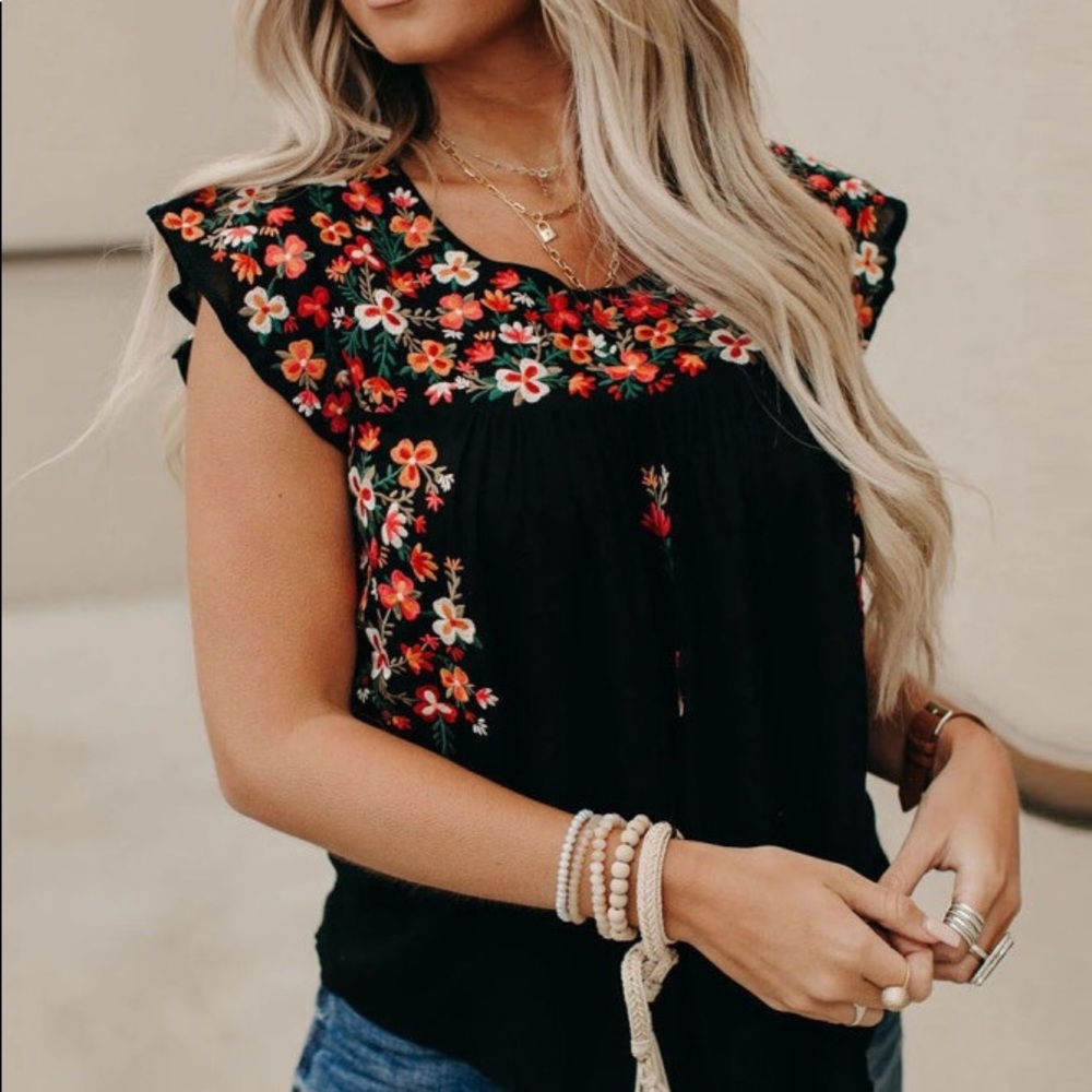New black floral top